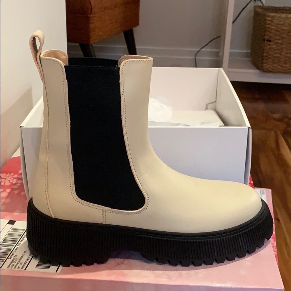 Chunky Chelsea Boots